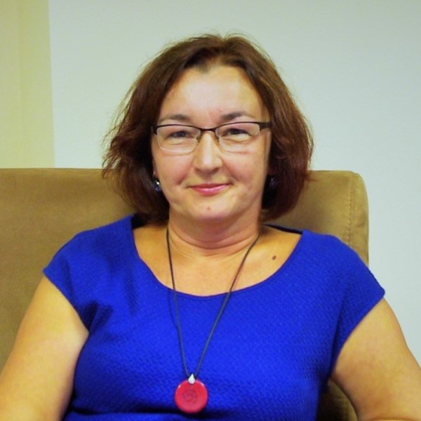 dr Anna Szczęsna-Szeib